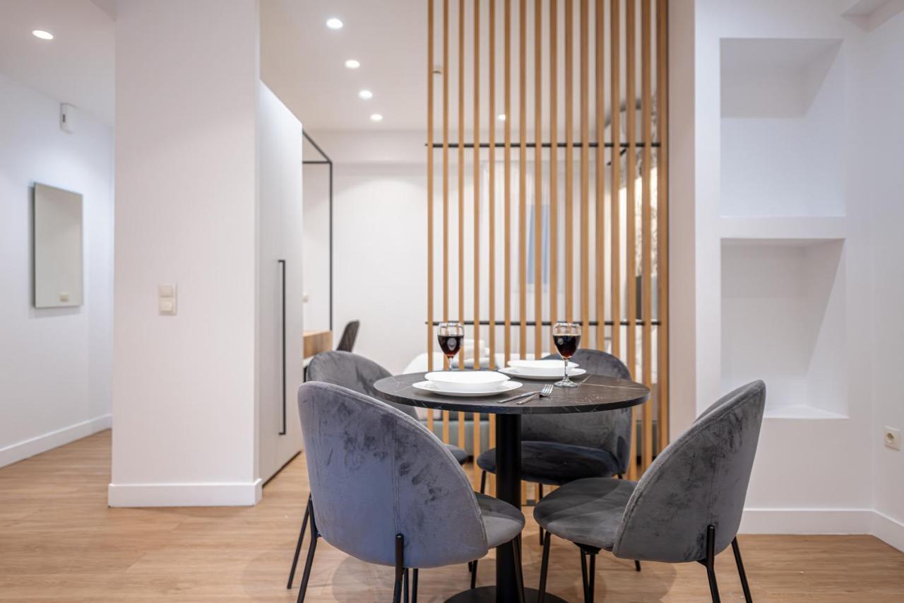 Kriel Suites By Liv Homes Atenas Exterior foto