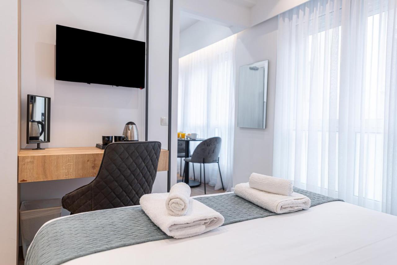 Kriel Suites By Liv Homes Atenas Exterior foto