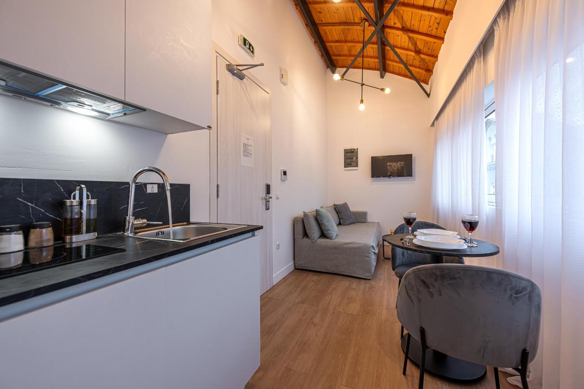 Kriel Suites By Liv Homes Atenas Exterior foto